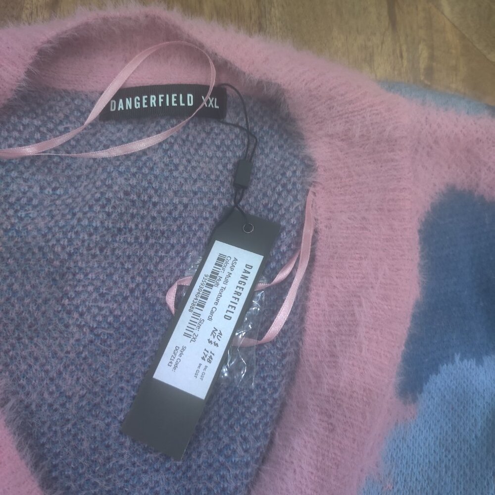 Dangerfield Fuzzy bunny sweater size XXL New oversized - Picture 3 of 5